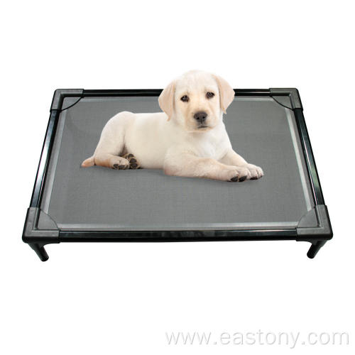 Evated pet bed for outdoor use raised bed
